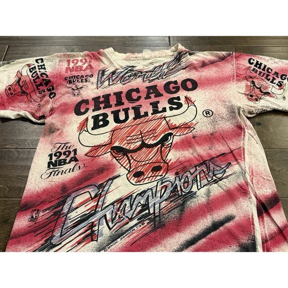 Vtg 90s Magic Johnson T’s Chicago Bulls All Over Print 1991 NBA Finals T-Shirt L - Picture 5 of 8